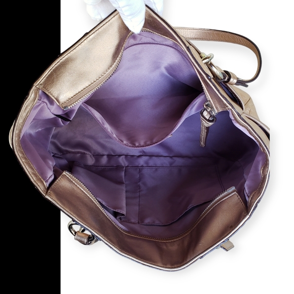 💯 COACH Gold Gallery Embossed Metallic Leather Tote Purse - Picture 10 of 15